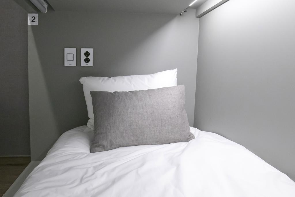 Philstay Myeongdong Station Сеул Екстер'єр фото