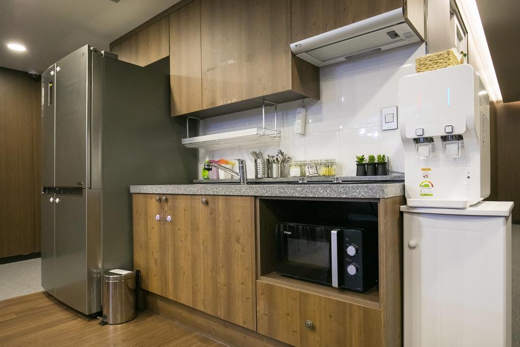 Philstay Myeongdong Station Сеул Екстер'єр фото